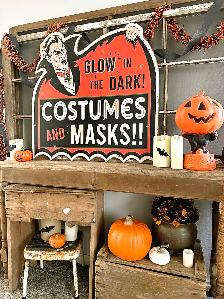 Vampire COSTUMES and MASKS